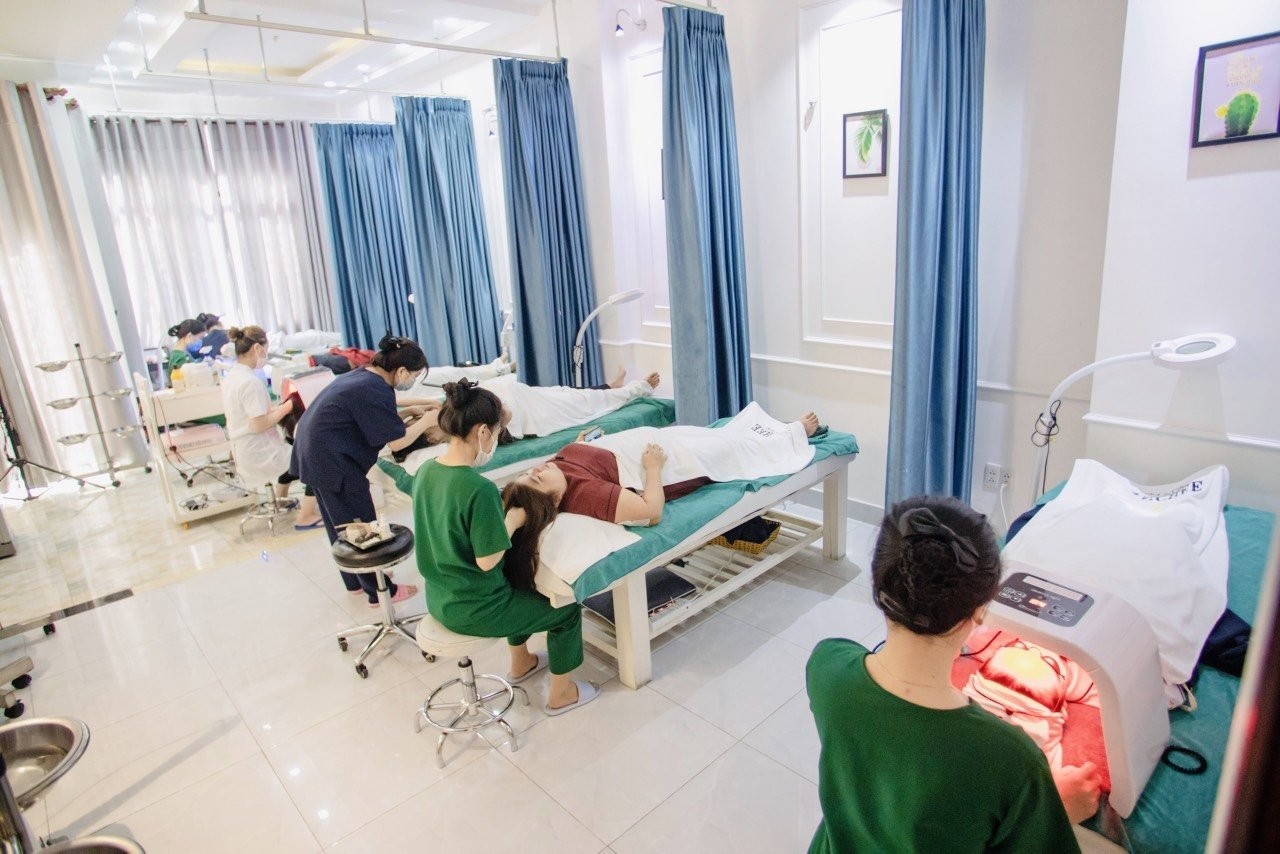 Spa trị thâm mụn có thật sự hiệu quả không? Cần lưu ý gì?