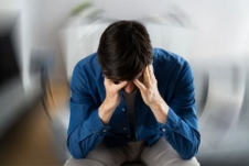 Hoa mắt chóng mặt không hẳn do say nắng mà còn có thể do 4 bệnh lý này