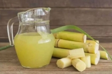 Nước mía rất ngon, nhưng có 5 người nên hạn chế, thậm chí không nên uống